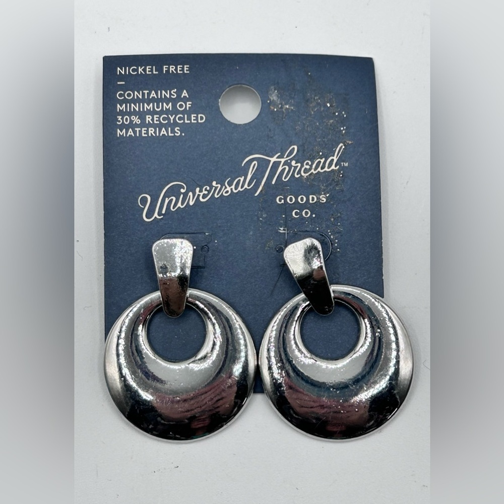 Universal Thread Silver Tone Modern Statement Earrings Nickel Free Round 1.5"